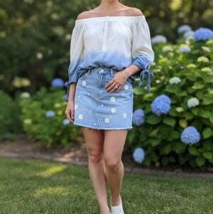 BCX Gray and White Tie Front Blouse with Buttoned Design